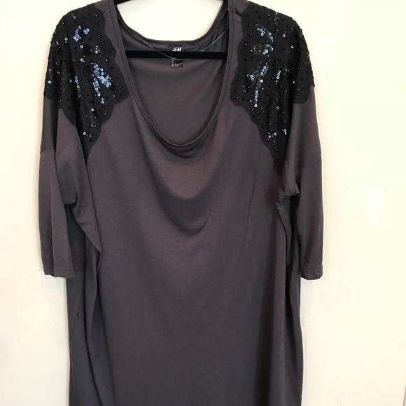 H&M Dresses & Skirts - H&M Woman’s T Shirt Dress L